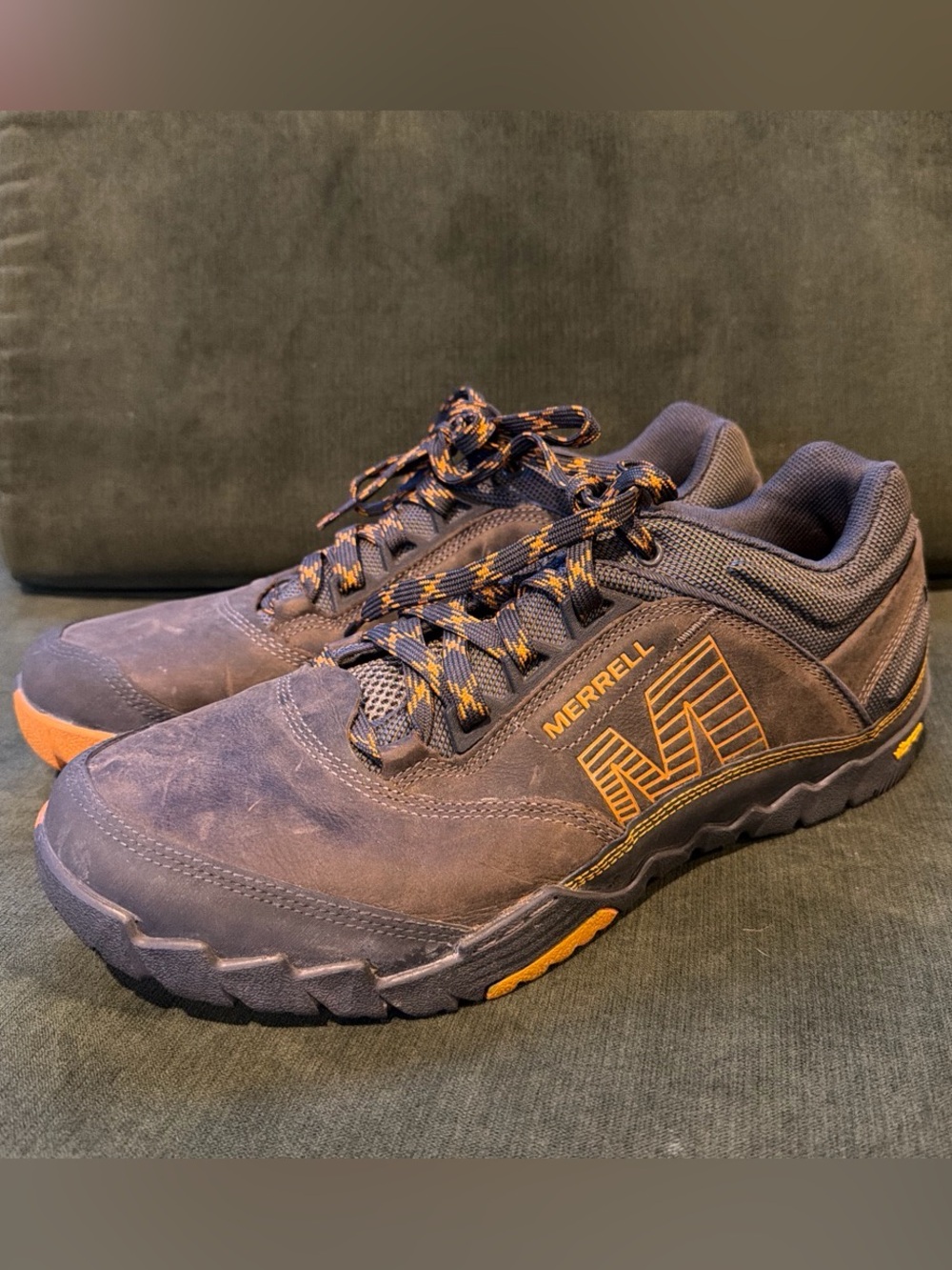 Merrell Men's Gray/Orange Trail Sneakers virbam sole